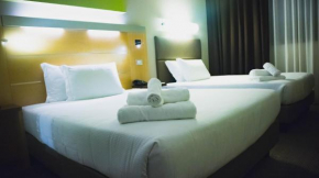 Гостиница IH Hotels Milano Gioia  Милан